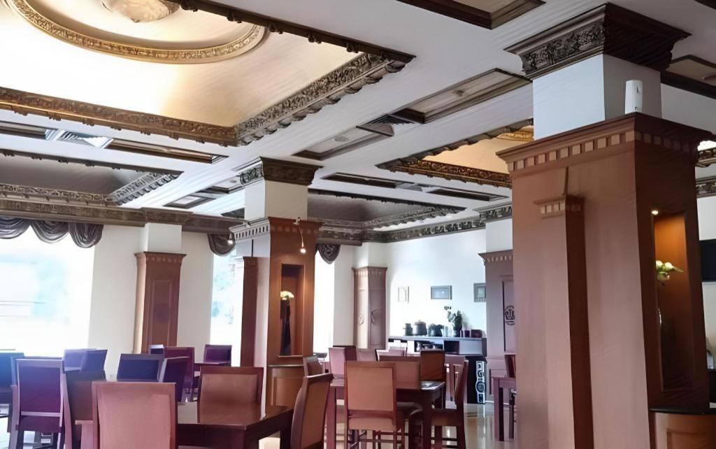 Hotel Quds Royal Surabaya