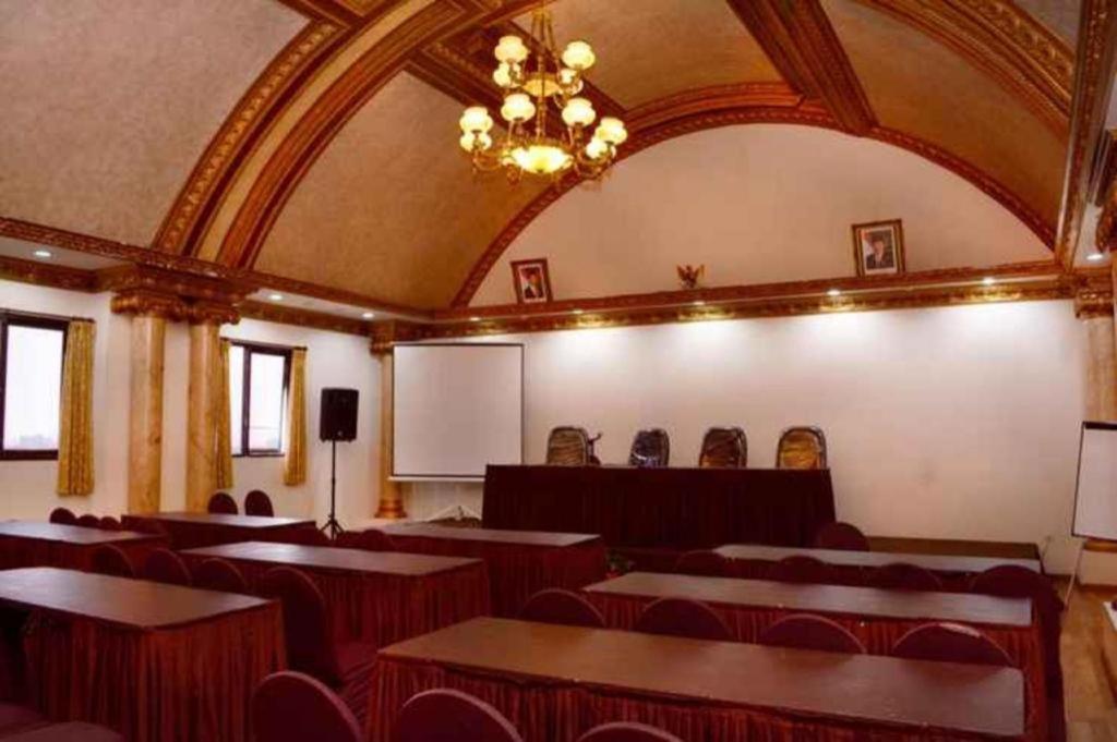 Quds Royal Hotel 3*