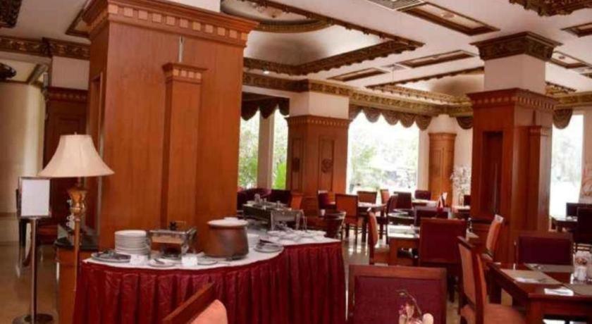 Hotel Quds Royal